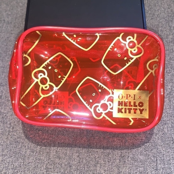 OPI X HELLO KITTY Cosmetic Bag - Picture 2 of 3